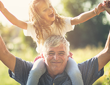 girl on guys shoulders 
